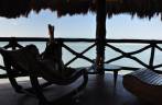 Relaxando, depois do almoço (ilha de Holbox, no norte do Yucatán, no México)